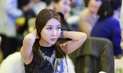 网红前妻爆料视频播放网站,真相与争议并存  第1张